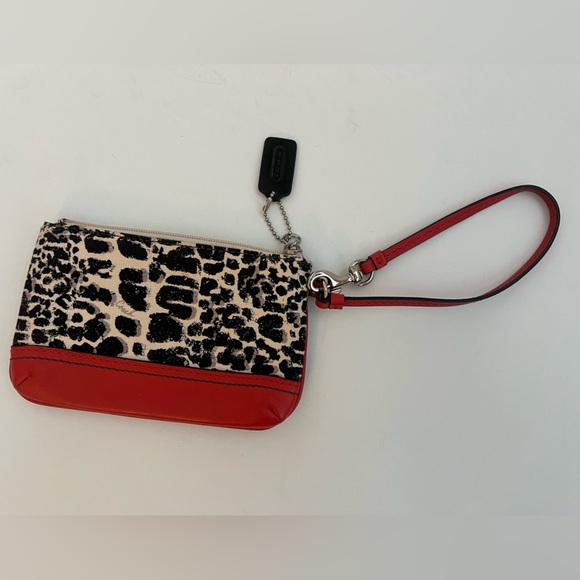 NWOT The Coach Ocelot Cheetah Canvas Carnelia Leather Wristlet - Picture 9 of 10